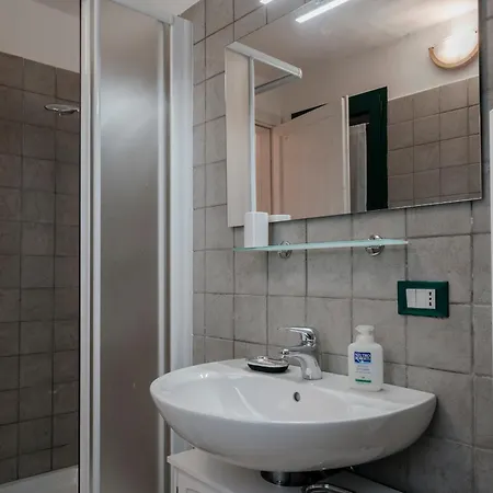Le Tortore Desenzano Holiday home *